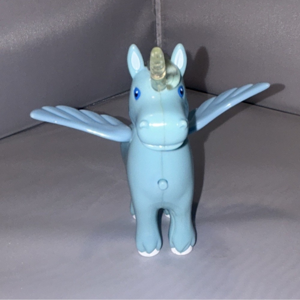 Neopets Blue Uni Winged Unicorn Plastic Figure Toy